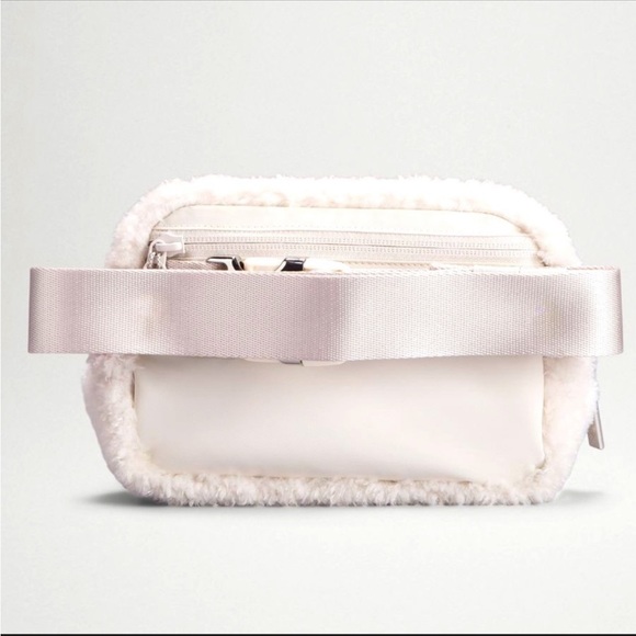 Lululemon Fleece Lunar New Year Everywhere Belt Bag Year of the Rabbit - Picture 3 of 9